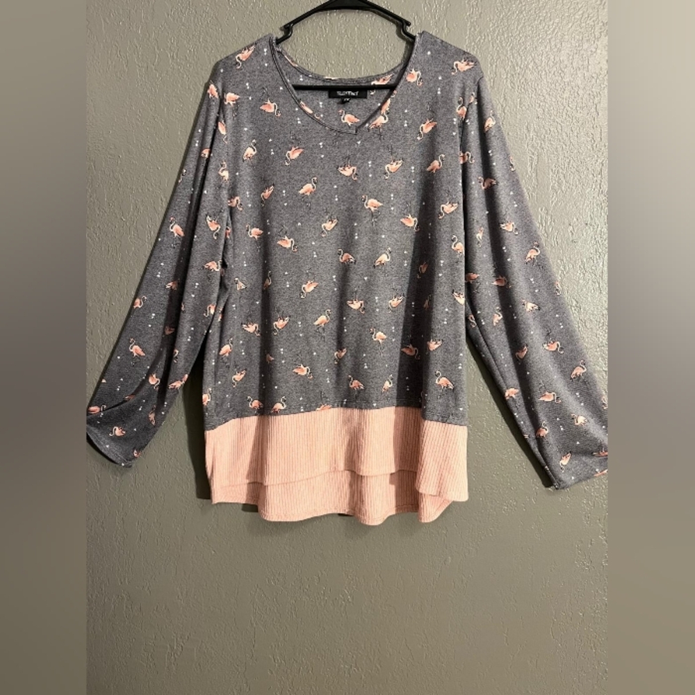 Ellen Tracy Gray and Pink Long Sleeve Top